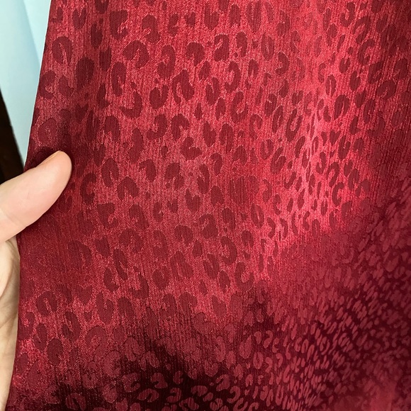 Maroon leopard shirt - Picture 4 of 5